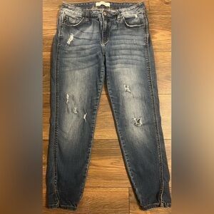 KanCan  KC8086 Women’s skinny jeans Size 11/29 Distressed slit ankle‎